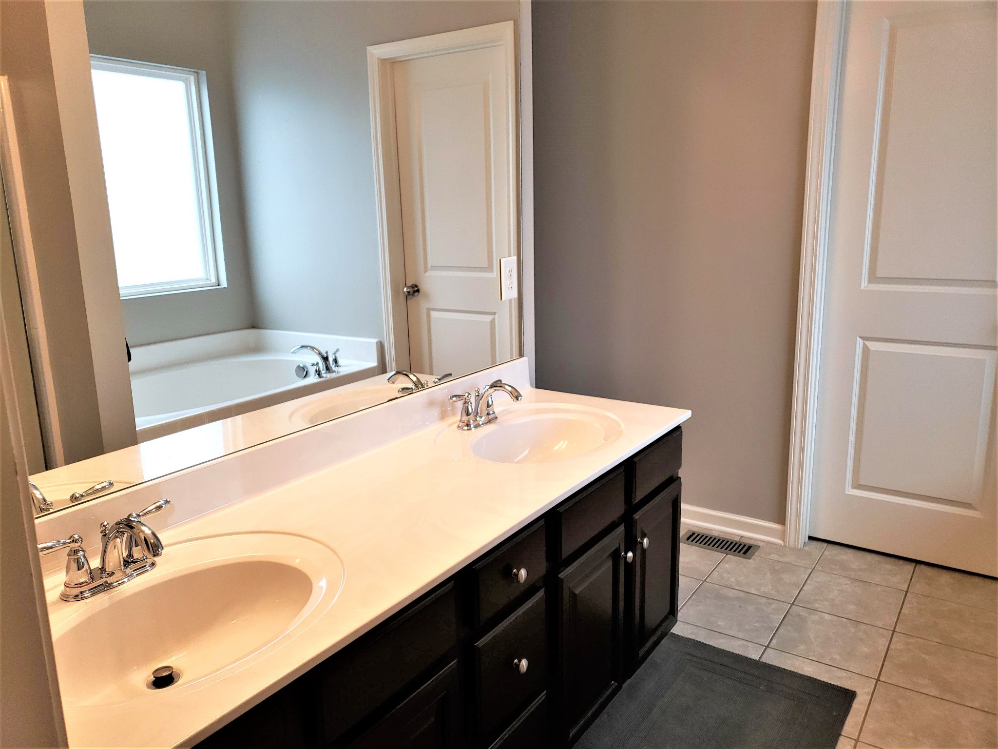 4668 Hessey Road Mount Juliet, TN 37122 - Photo 8 of 12 Gallery Image 8