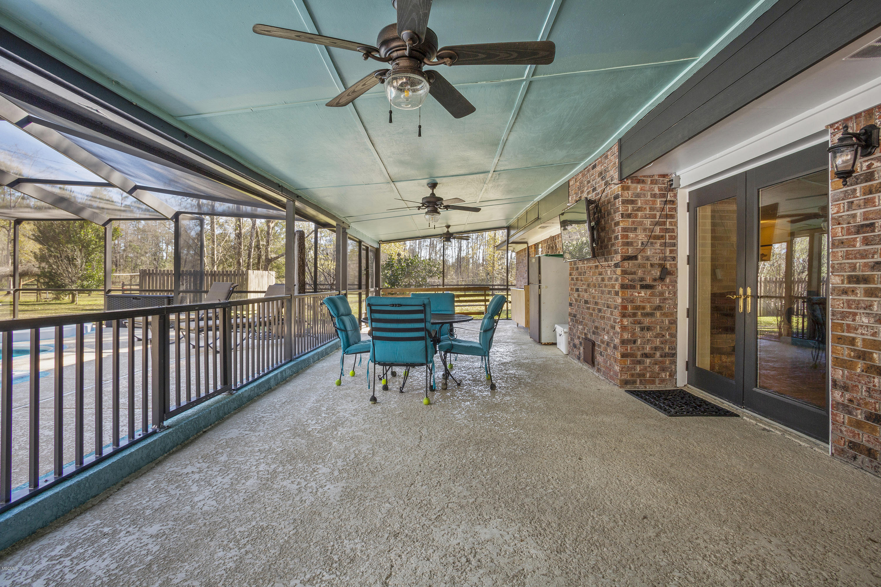 5500 Brown Road Ocean Springs, MS 39564 - Photo 27 of 33 027