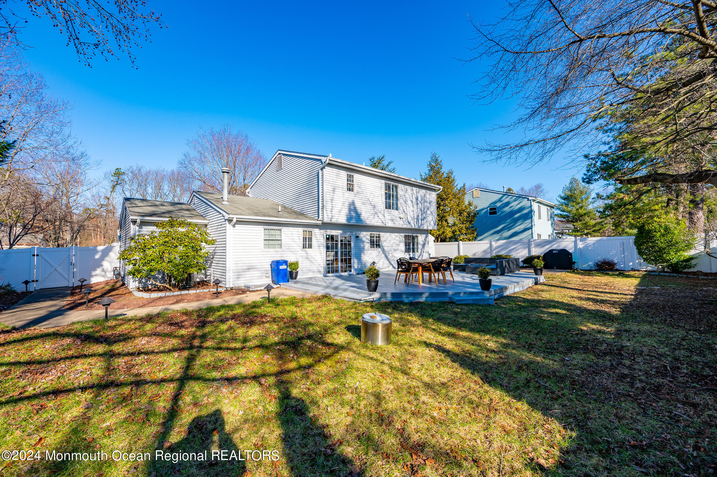11 Kiwi Loop Howell, NJ 07731 - Photo 7 of 47 Back 12