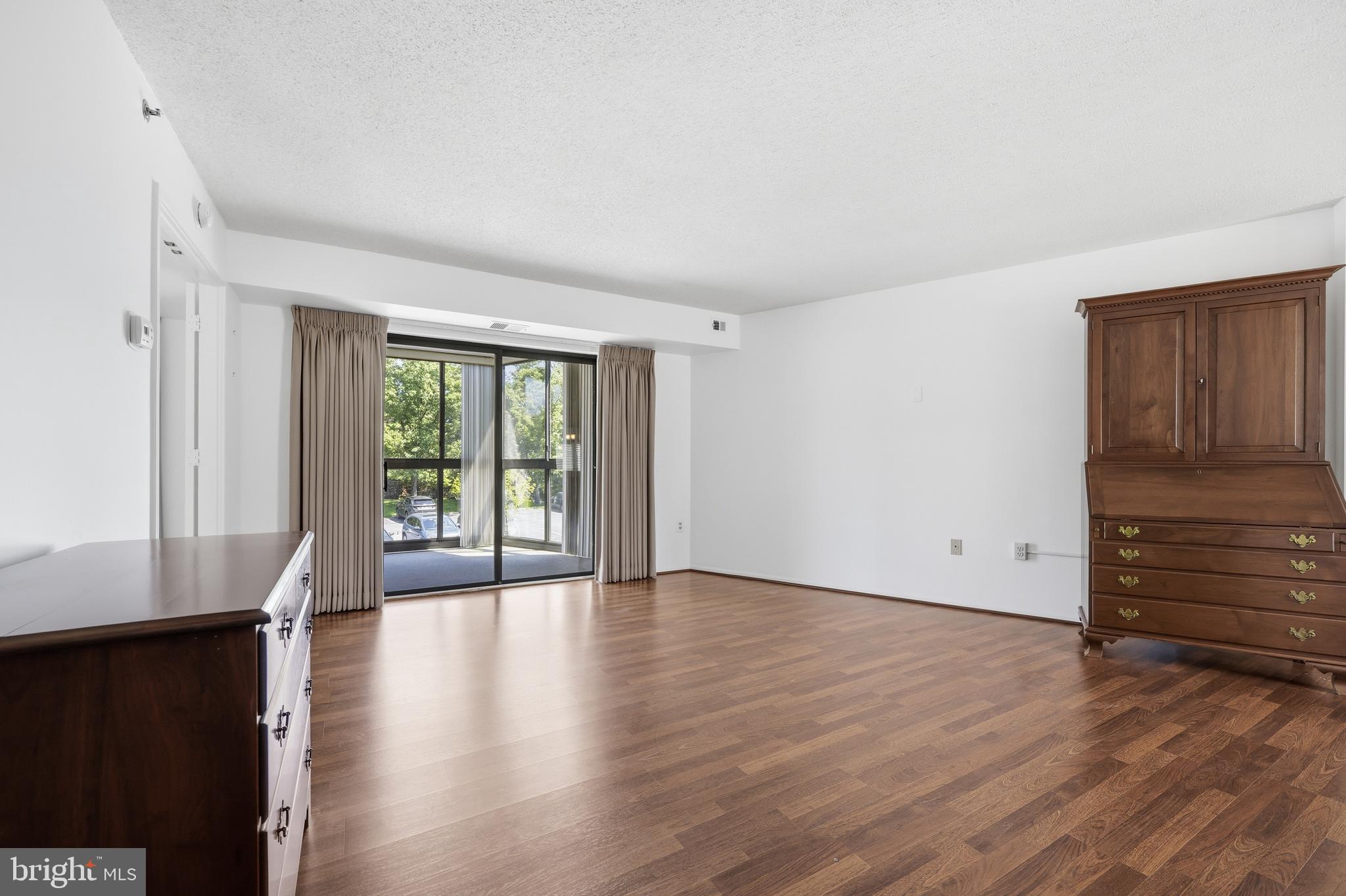 3330 North Leisure World Boulevard, Unit 5109 Silver Spring, MD 20906 - Photo 4 of 44 Living Room