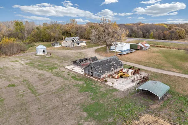 $225,000 | 1958 Highway 15, Truman, MN 56088