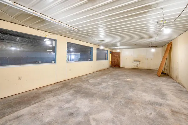 $225,000 | 1958 Highway 15, Truman, MN 56088