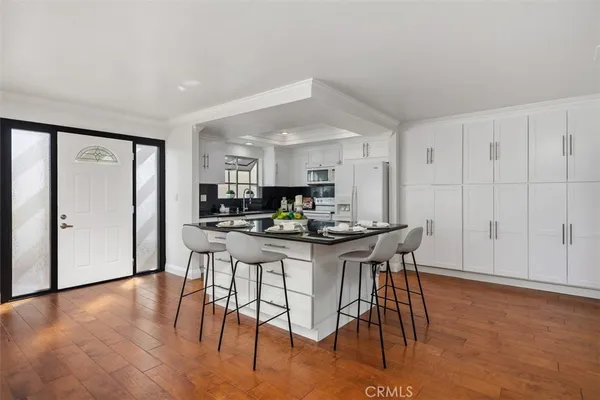 $619,990 | 2005 Via Mariposa West, Unit B, Laguna Woods, CA 92637