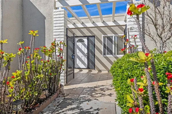 $619,990 | 2005 Via Mariposa West, Unit B, Laguna Woods, CA 92637