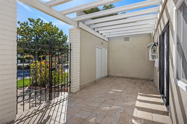 $619,990 | 2005 Via Mariposa West, Unit B, Laguna Woods, CA 92637