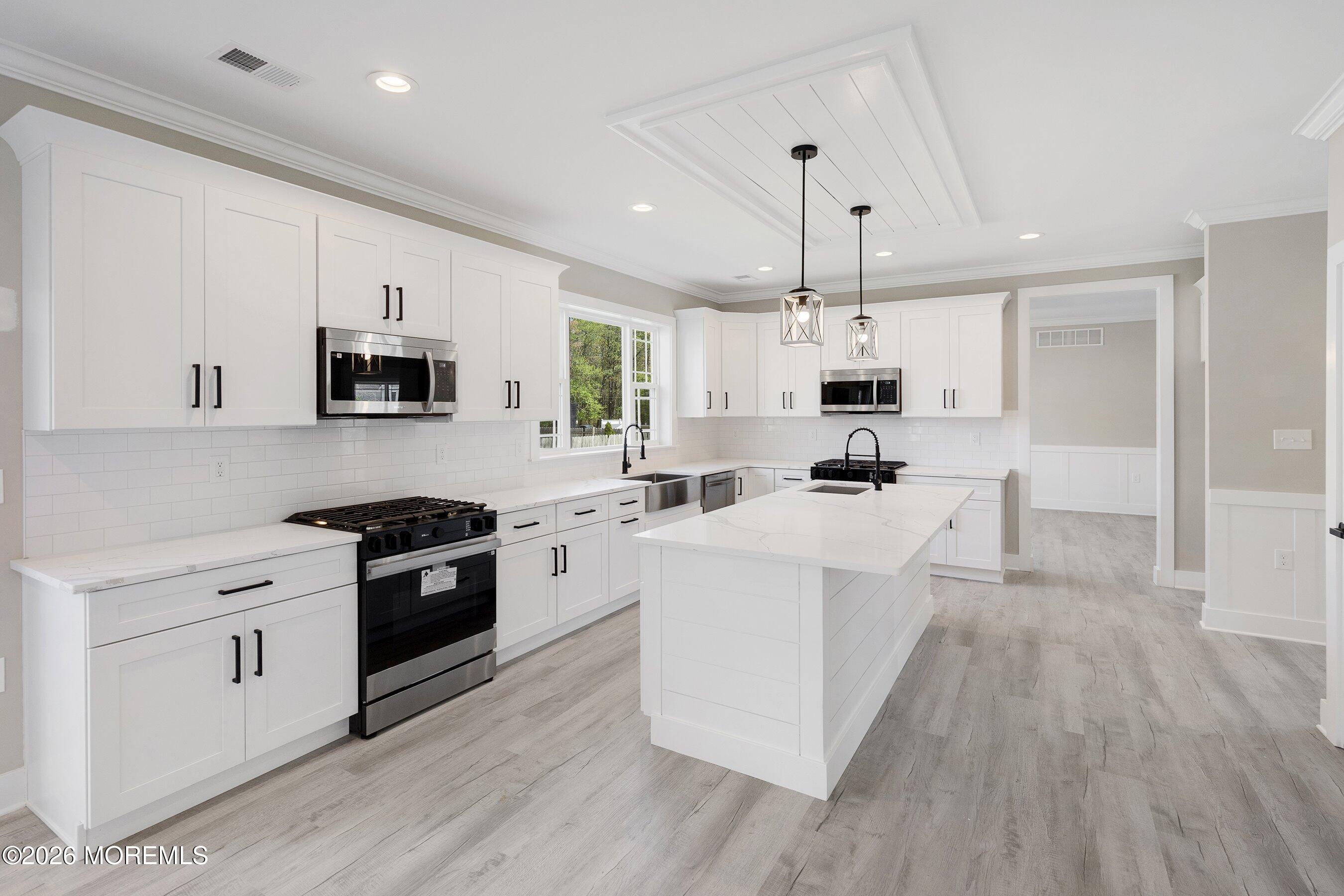 2024 10th Avenue Toms River, NJ 08757 - Photo 6 of 32 10-Kitchen 1B