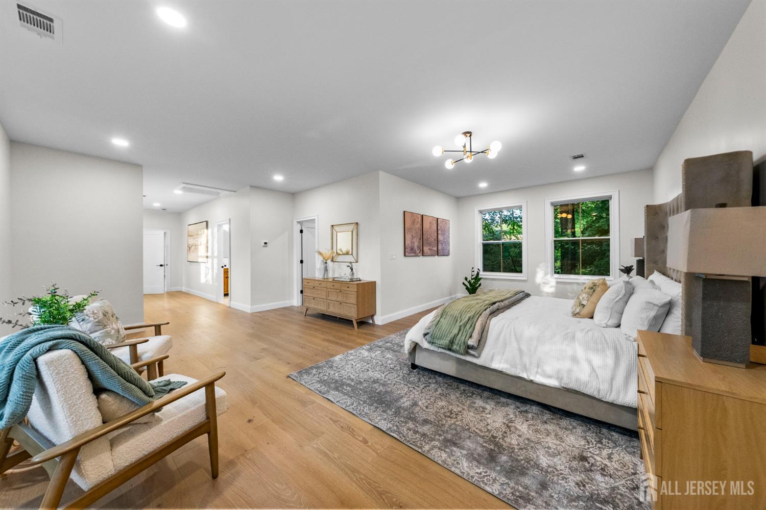 2 Beech Lane Edison, NJ 08820 - Photo 26 of 51 a living room with furniture and a flat screen tv