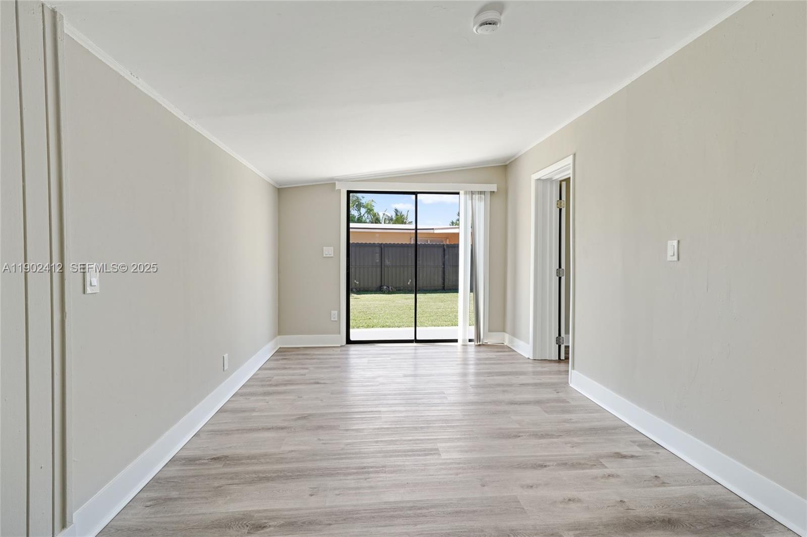 14520 Southwest 289th Street Homestead, FL 33033 - Photo 11 of 34