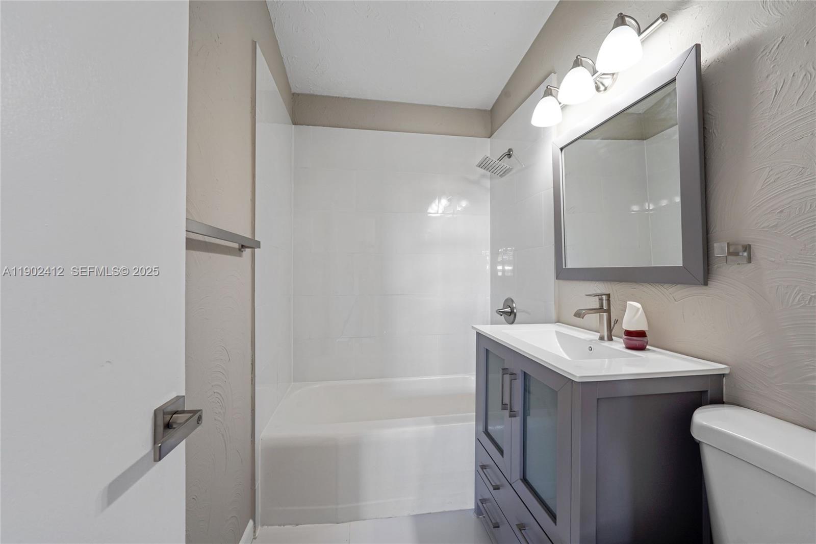 14520 Southwest 289th Street Homestead, FL 33033 - Photo 21 of 34