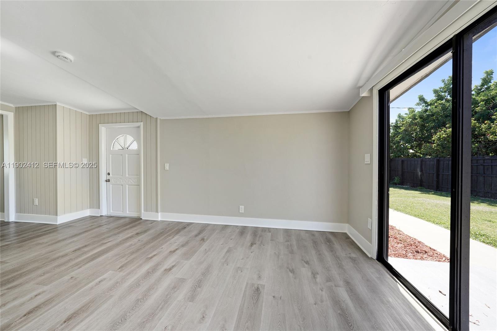 14520 Southwest 289th Street Homestead, FL 33033 - Photo 6 of 34