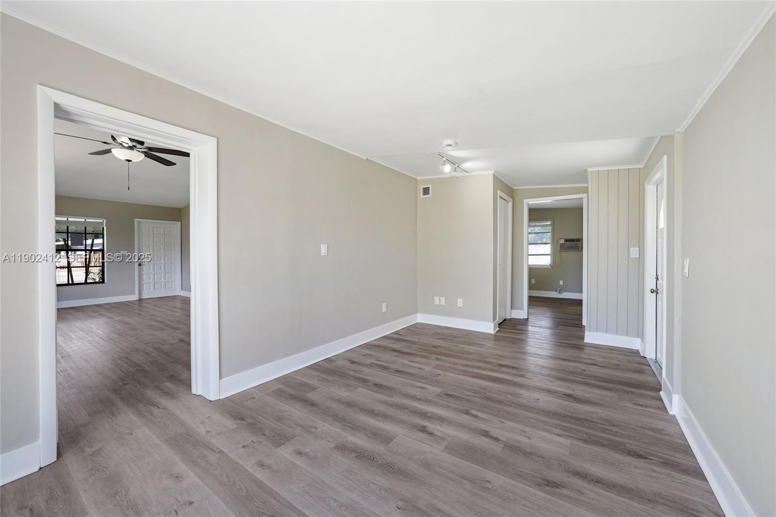 14520 Southwest 289th Street Homestead, FL 33033 - Photo 10 of 34