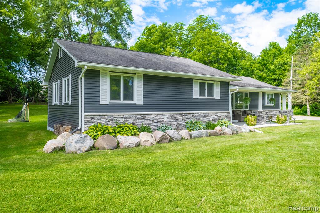 4418 North Gale Road Davison, MI 48423 - Photo 7 of 46