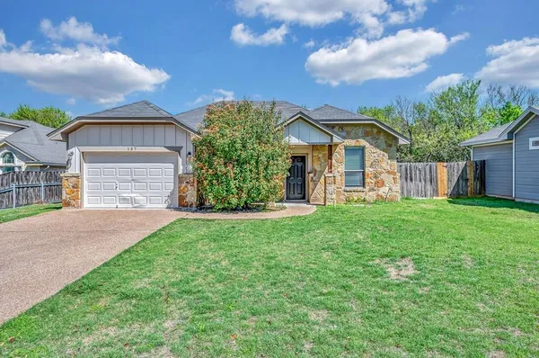 $245,000 | 137 Flat Creek Drive, Robinson, TX 76706