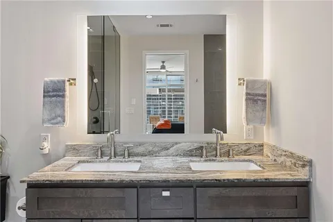 $520,000 | 45 Ivan Allen Jr Boulevard Northwest, Unit 1703, Atlanta, GA 30308