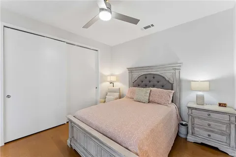 $520,000 | 45 Ivan Allen Jr Boulevard Northwest, Unit 1703, Atlanta, GA 30308