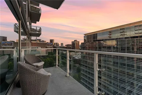 $520,000 | 45 Ivan Allen Jr Boulevard Northwest, Unit 1703, Atlanta, GA 30308
