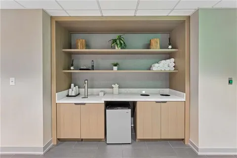 $520,000 | 45 Ivan Allen Jr Boulevard Northwest, Unit 1703, Atlanta, GA 30308