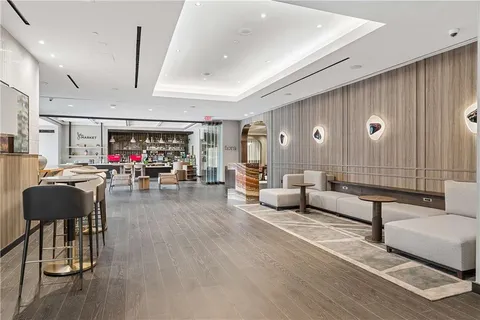$520,000 | 45 Ivan Allen Jr Boulevard Northwest, Unit 1703, Atlanta, GA 30308