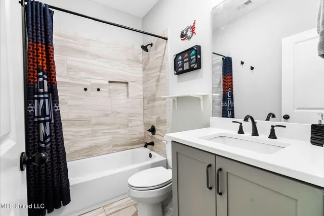 $620,000 | 5441 Grays Valley Drive, Hernando, MS 38632