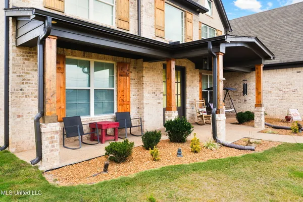 $610,000 | 5441 Grays Valley Drive, Hernando, MS 38632