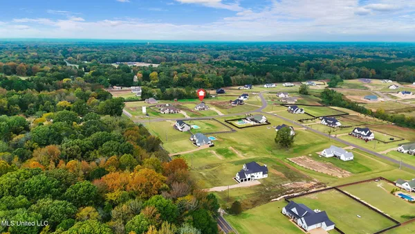 $610,000 | 5441 Grays Valley Drive, Hernando, MS 38632