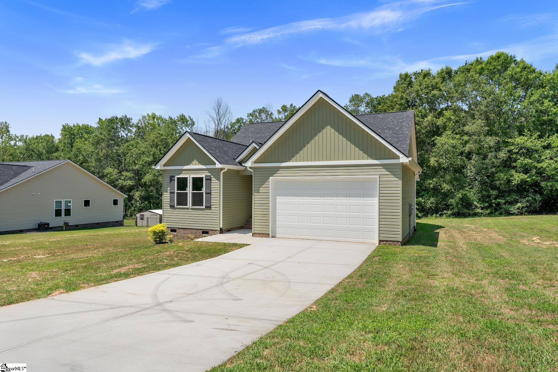408 Burrell Street Pendleton, SC 29670 - Photo 3 of 34 Gallery Image 3