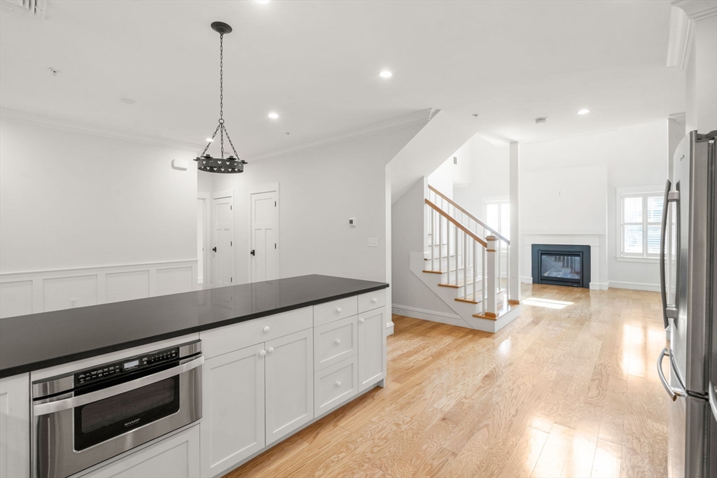 1 Abbey Road, Unit 1 Sherborn, MA 01770 - Photo 13 of 40