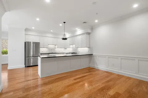 $899,000 | 1 Abbey Road, Unit 1, Sherborn, MA 01770