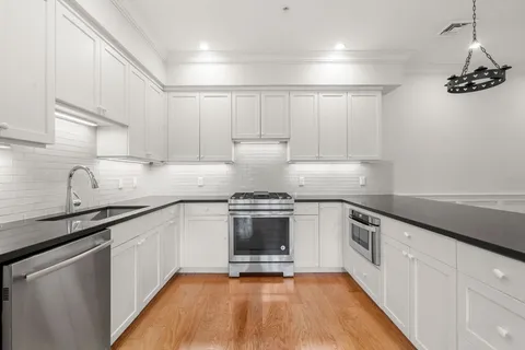 $899,000 | 1 Abbey Road, Unit 1, Sherborn, MA 01770