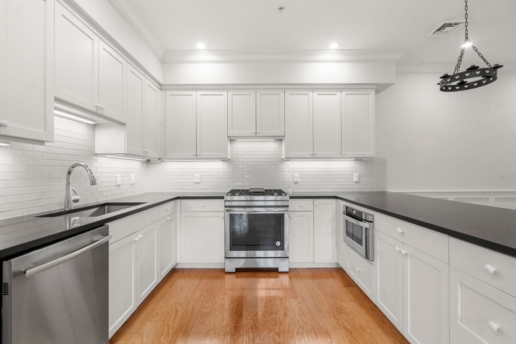 1 Abbey Road, Unit 1 Sherborn, MA 01770 - Photo 16 of 40