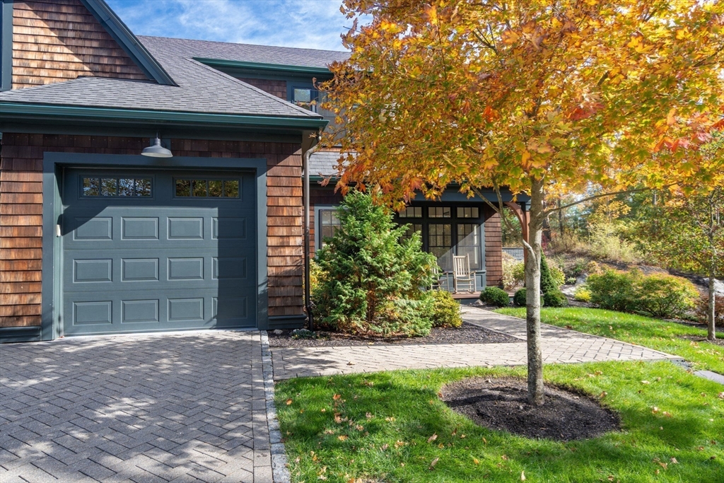 1 Abbey Road, Unit 1 Sherborn, MA 01770 - Photo 2 of 40