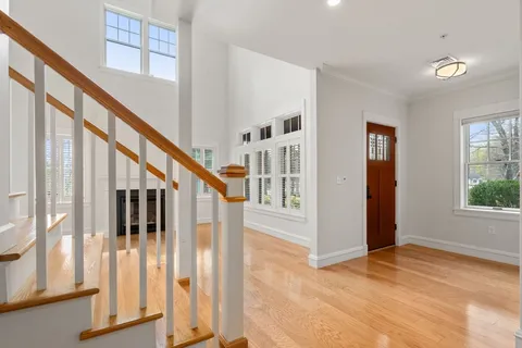 $899,000 | 1 Abbey Road, Unit 1, Sherborn, MA 01770