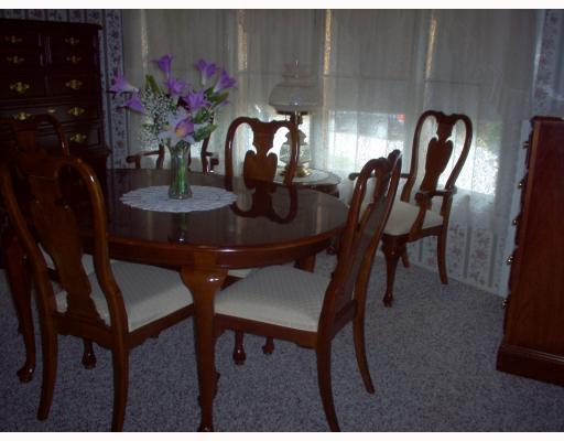 34 Lane F Coventry, RI 02816 - Photo 5 of 6 Dining Room. could be a bedroom or dining room