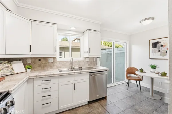 $650,000 | 11960 Gloxinia Avenue, Fountain Valley, CA 92708