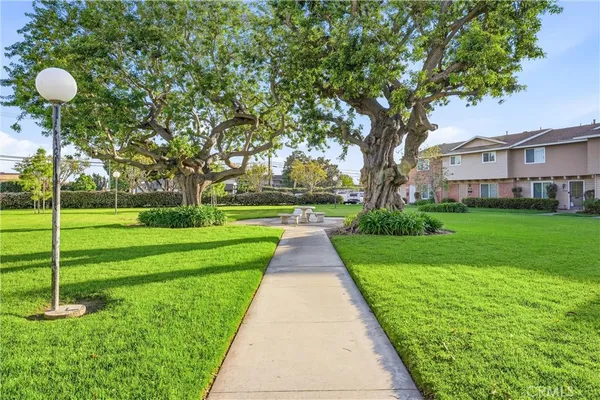 $650,000 | 11960 Gloxinia Avenue, Fountain Valley, CA 92708