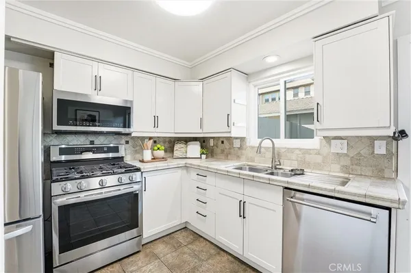 $650,000 | 11960 Gloxinia Avenue, Fountain Valley, CA 92708