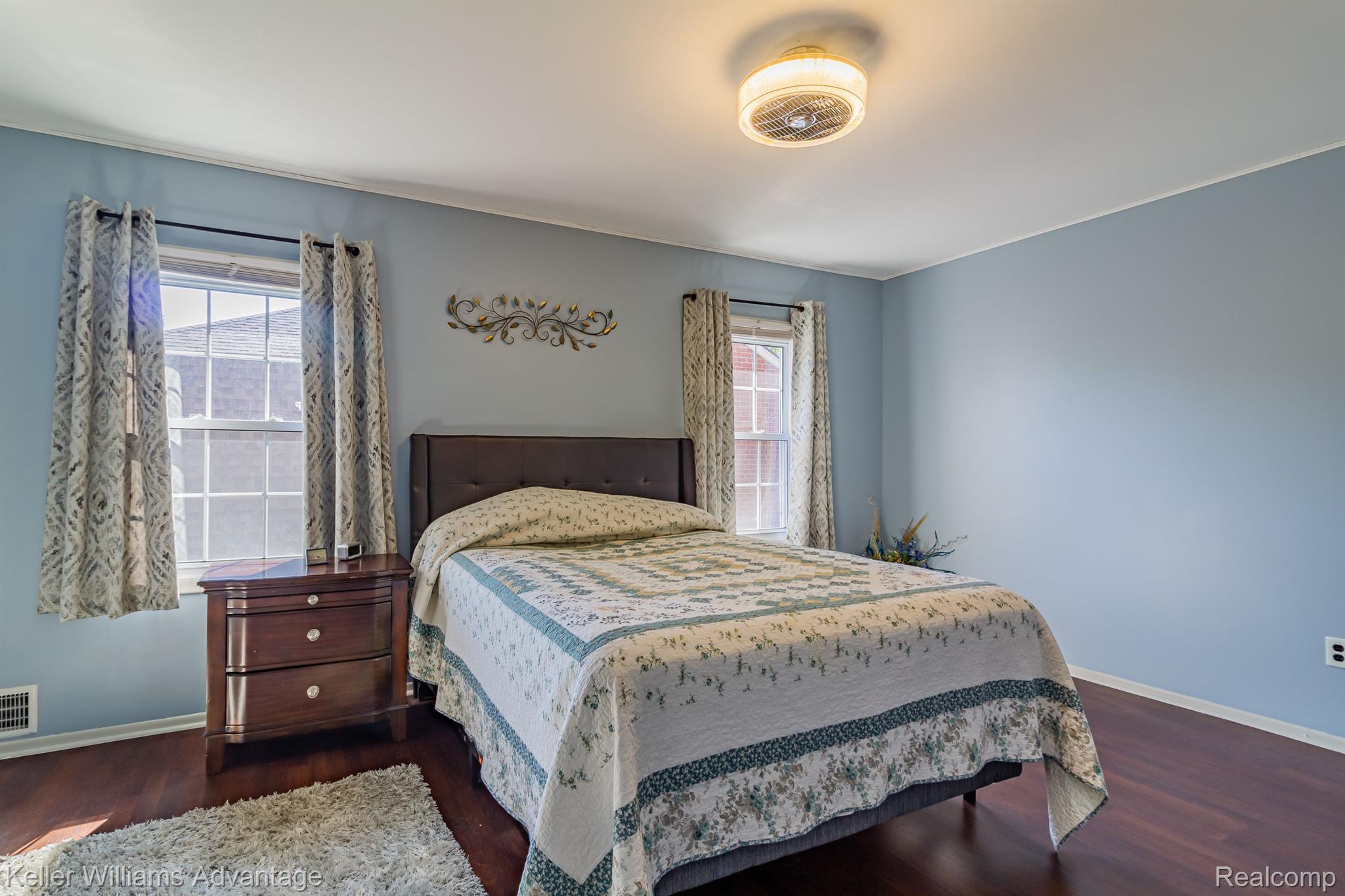 31195 Hoover Road Warren, MI 48093 - Photo 5 of 31 Gallery Image 5