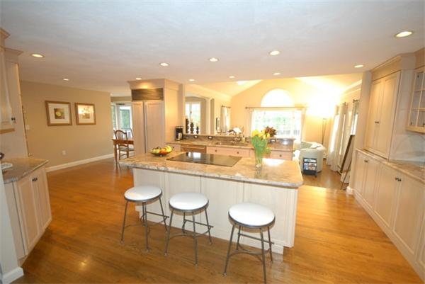 4 Ridge Hill Way Andover, MA 01810 - Photo 2 of 30 Gallery Image 2