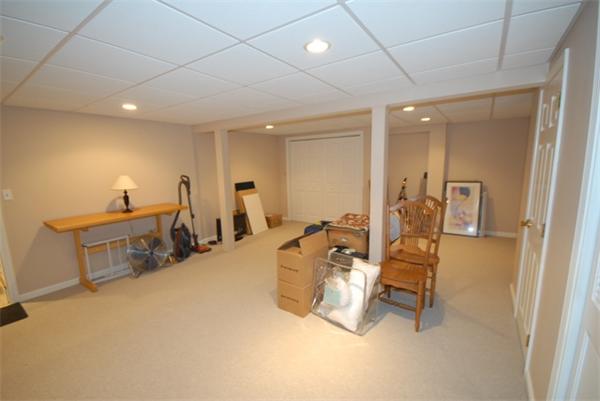 4 Ridge Hill Way Andover, MA 01810 - Photo 26 of 30 Gallery Image 26