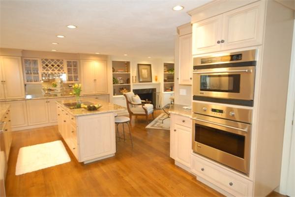 4 Ridge Hill Way Andover, MA 01810 - Photo 3 of 30 Gallery Image 3