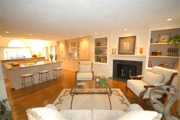 4 Ridge Hill Way Andover, MA 01810 - Photo 9 of 30 Gallery Image 9