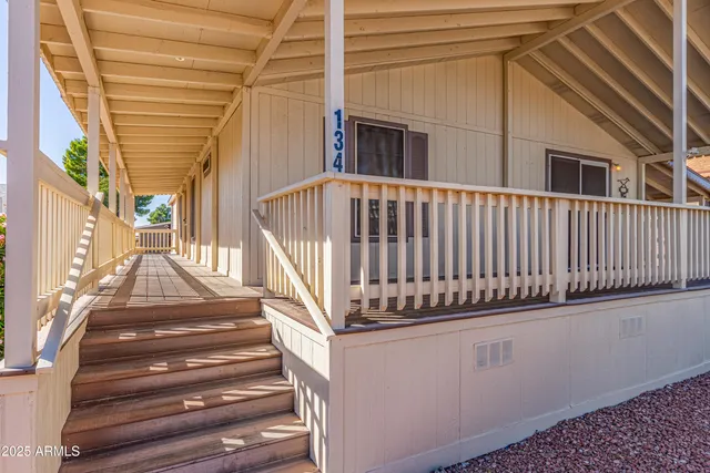 a view of entryway with a front door