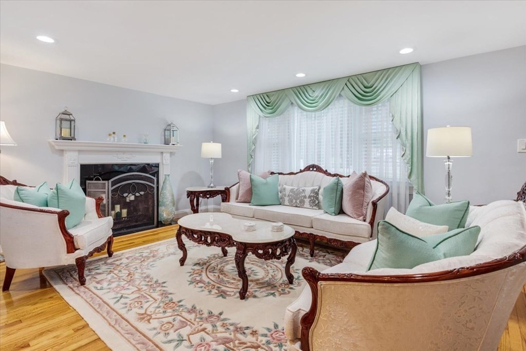 42 Fay Road Scituate, MA 02066 - Photo 12 of 41 Gallery Image 12