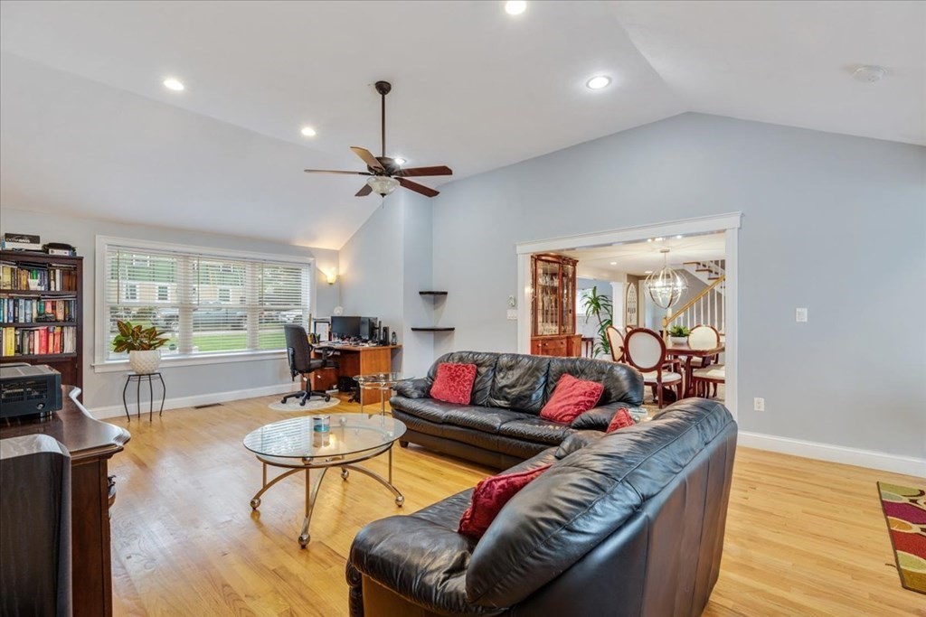 42 Fay Road Scituate, MA 02066 - Photo 16 of 41 Gallery Image 16