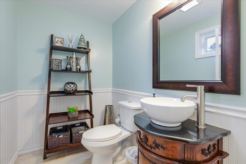 42 Fay Road Scituate, MA 02066 - Photo 19 of 41 Gallery Image 19