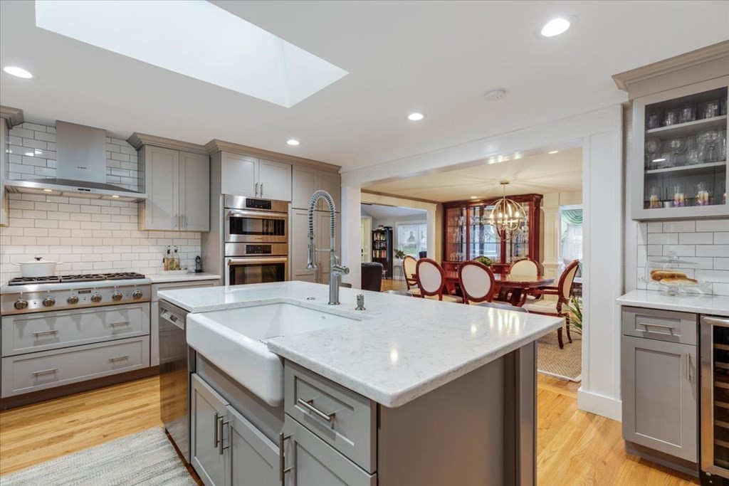 42 Fay Road Scituate, MA 02066 - Photo 3 of 41 Gallery Image 3