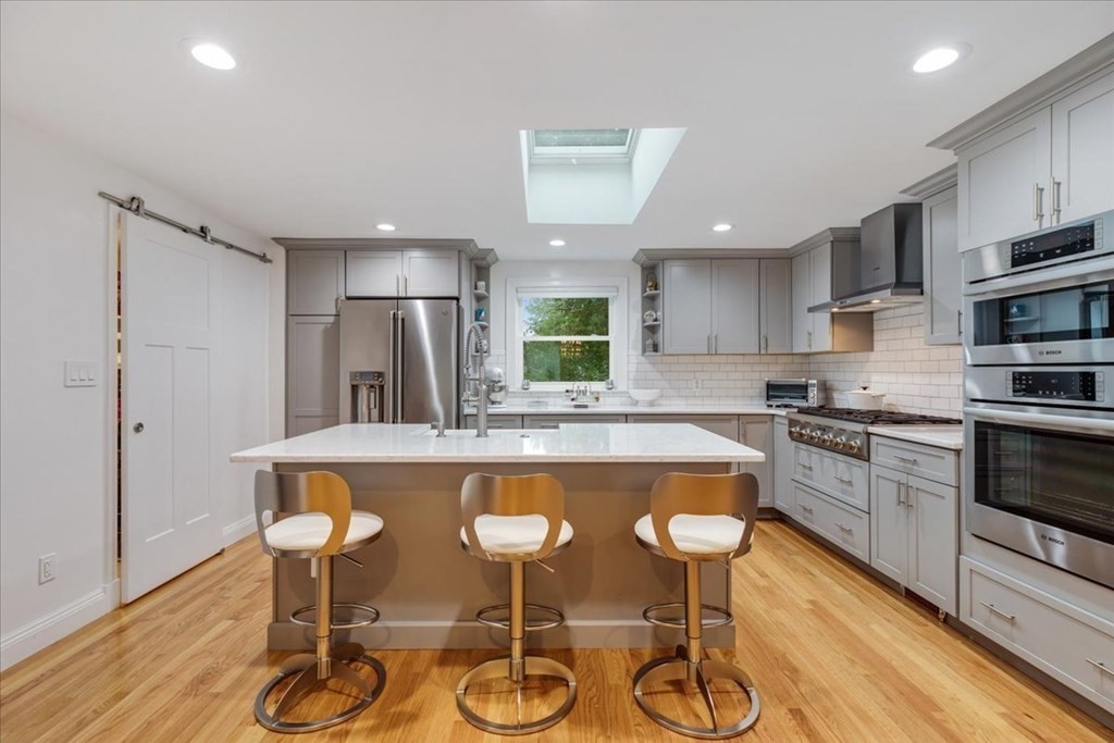 42 Fay Road Scituate, MA 02066 - Photo 8 of 41 Gallery Image 8