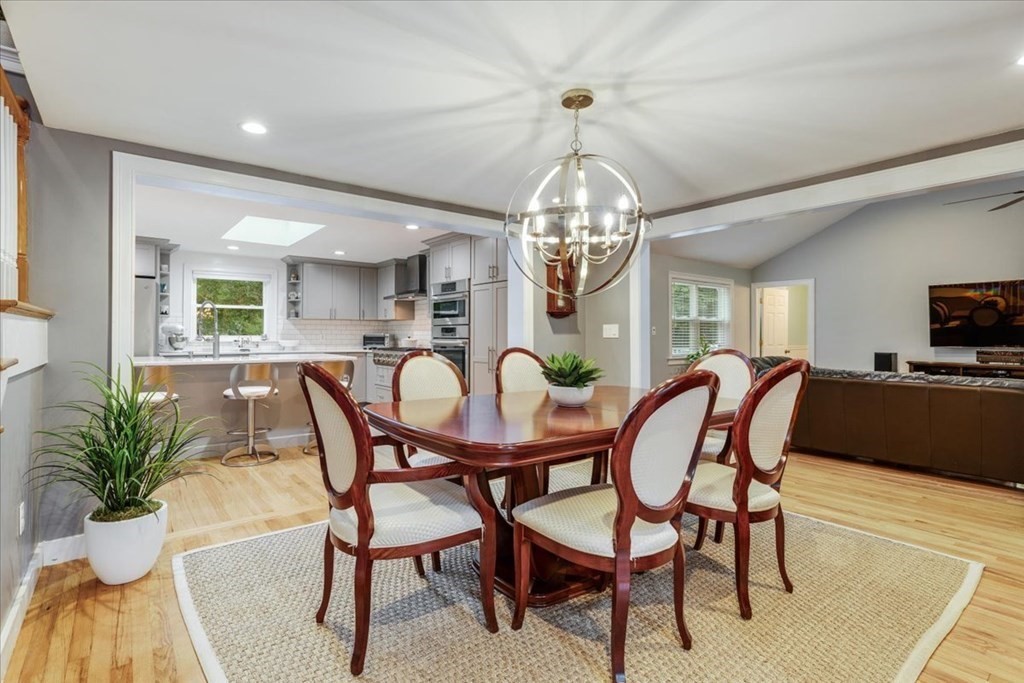 42 Fay Road Scituate, MA 02066 - Photo 9 of 41 Gallery Image 9