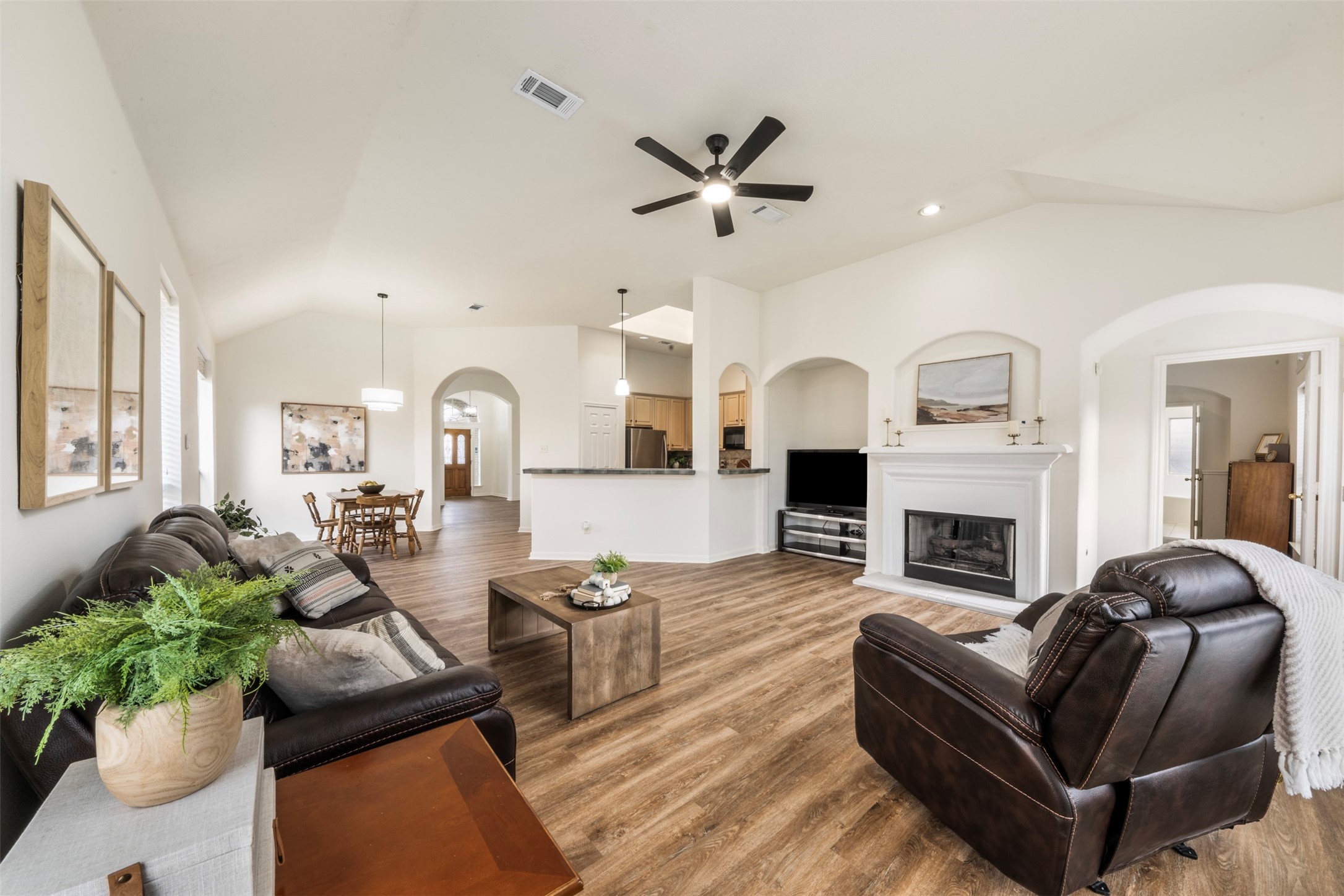9211 Memorial Hills Drive Spring, TX 77379 - Photo 5 of 33 Open concept: kitchen, dining and living room