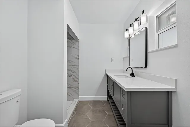 $274,900 | 1609 North Pacific Street, Conroe, TX 77301